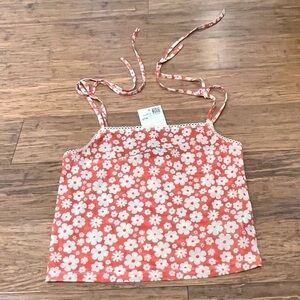 NWT! Forever 21 Red & Cream Knit Cropped Floral Camisole. Size Small